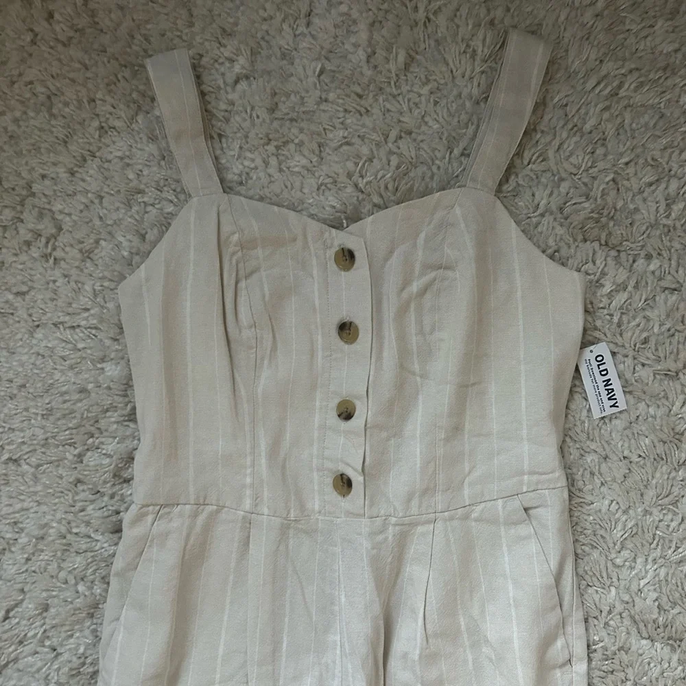 Old Navy Button-Front Linen-Blend Cami Jumpsuit (NWT) - Picture 4 of 11